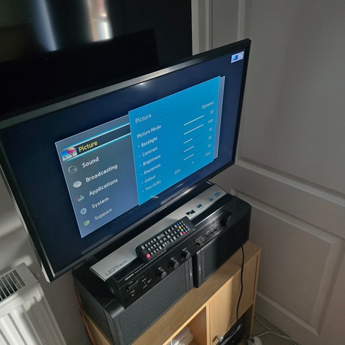 The samsung t28e310ex a - the,